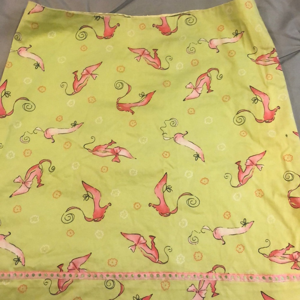 Randi M skirt pink shoe design